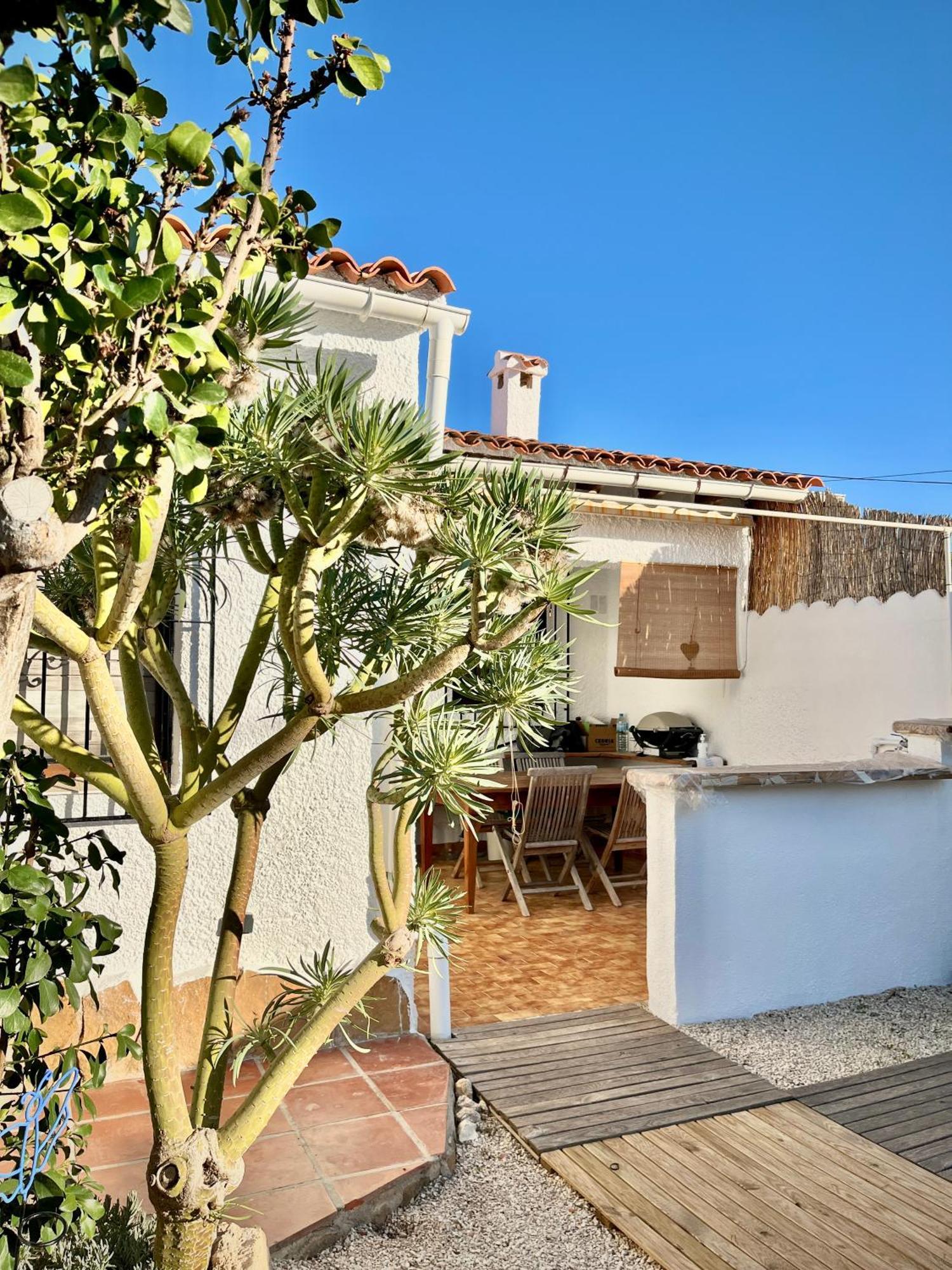 Bungalow Steps From Moraira Теулада Экстерьер фото