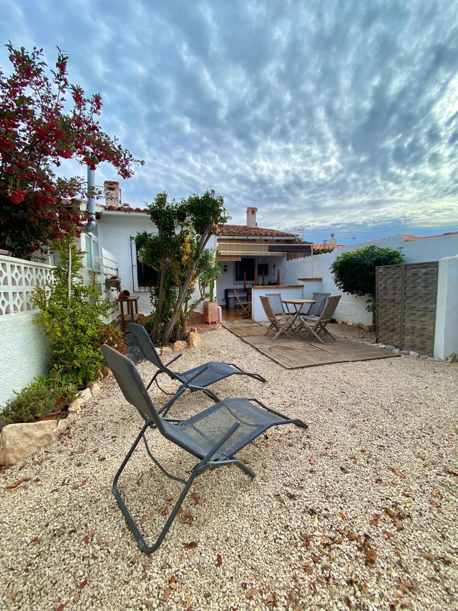 Bungalow Steps From Moraira Теулада Экстерьер фото